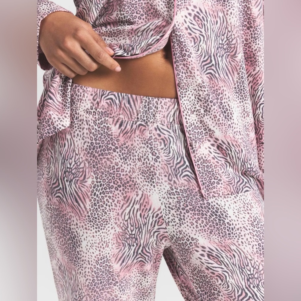 SKIMS - BEST SELLER! Bloom Mini Multi Animal Pajama Set - Picture 9 of 11